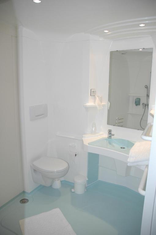 The Originals Access, Hotel Le Lutea Riom-es-Montagnes Quarto foto