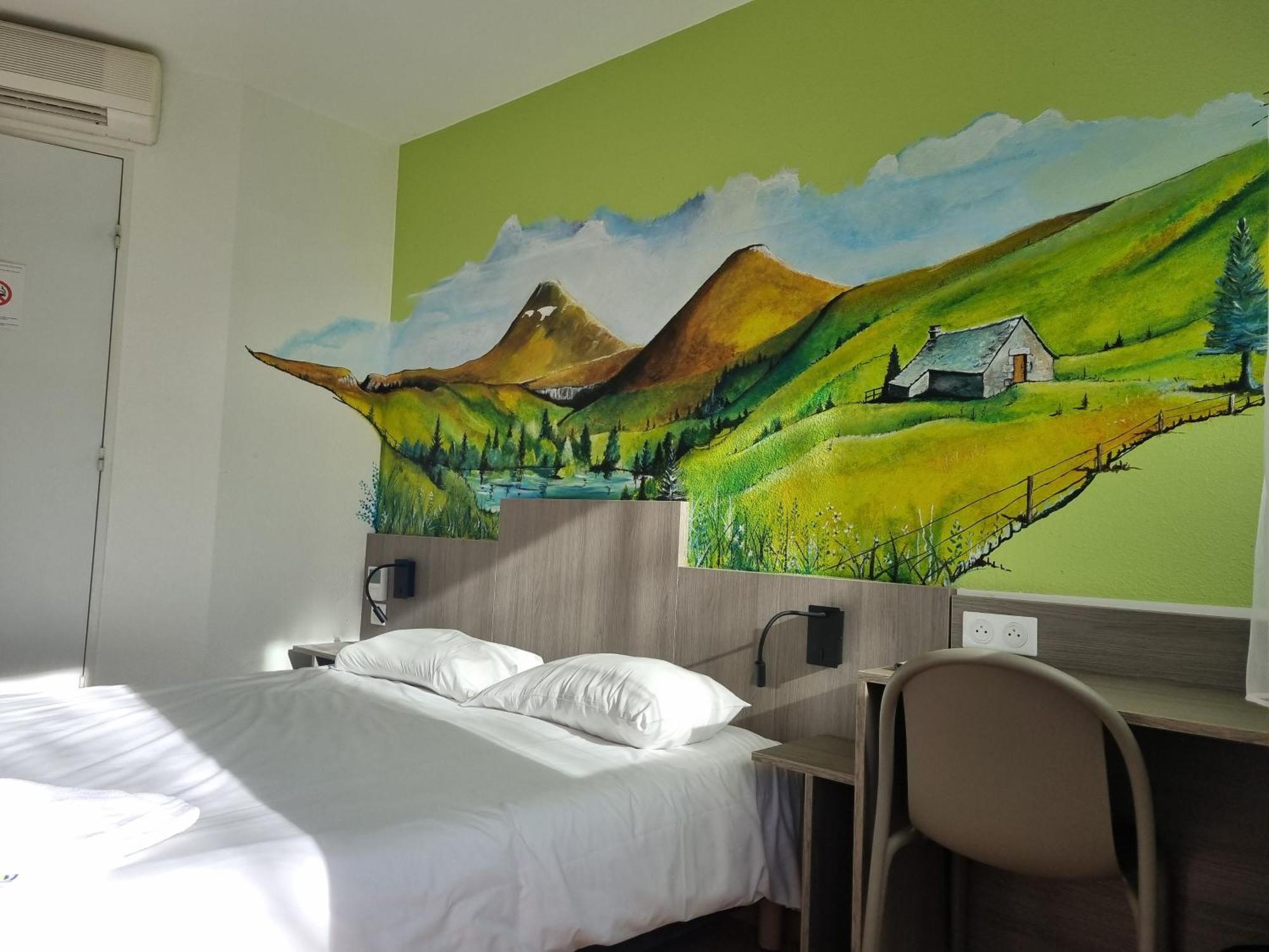 The Originals Access, Hotel Le Lutea Riom-es-Montagnes Exterior foto